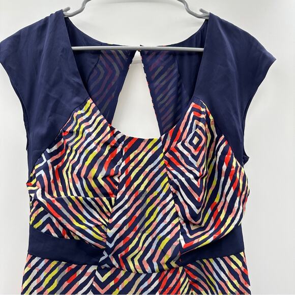 BCBGeneration Midnight Blue Multi Zebra Stripe Short Sleeve Mini Dress Sz 8 NEW‎ - Picture 2 of 9